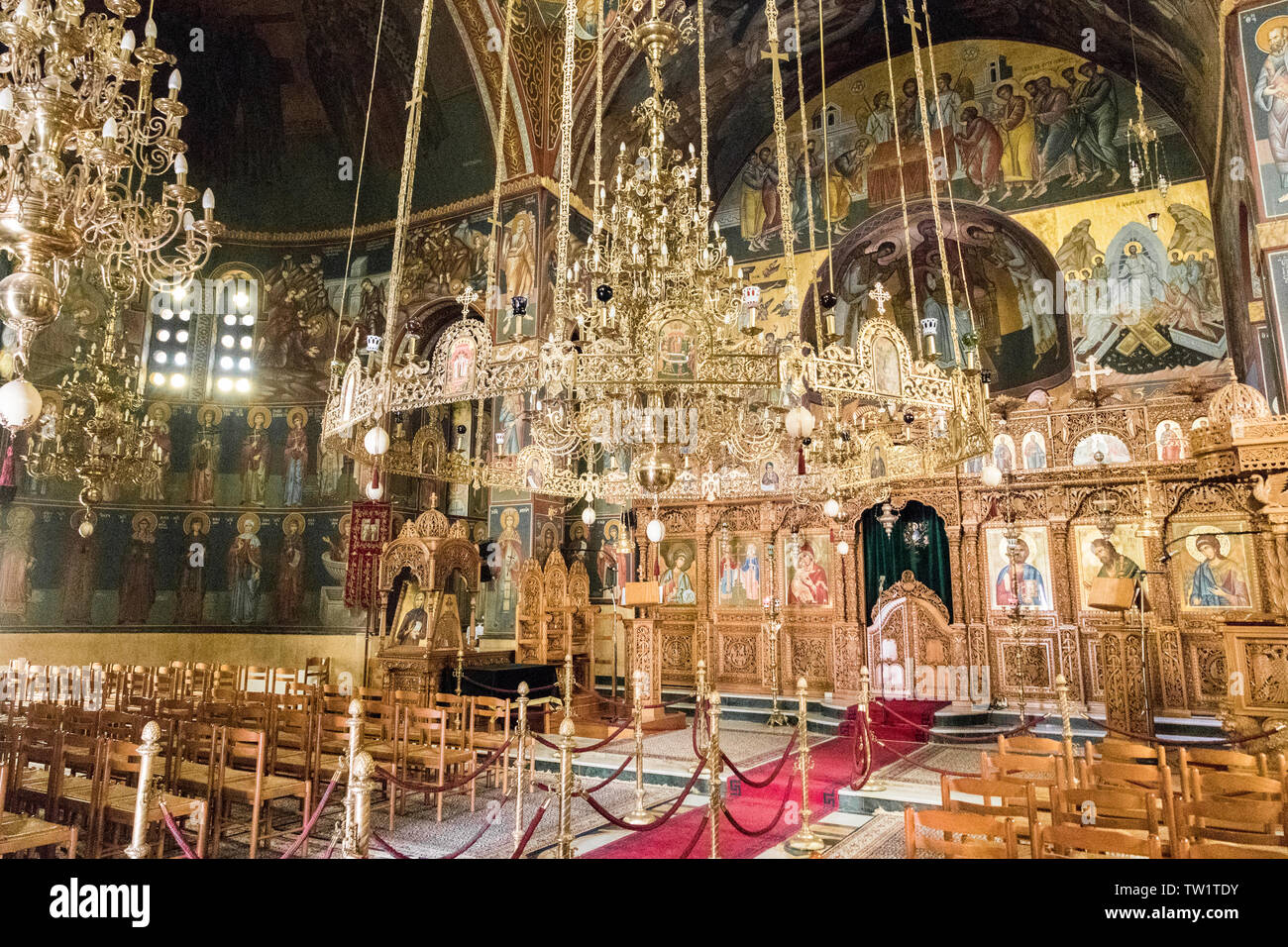 Nafplio, Griechenland. Die Heilige Kirche von St. Konstantin und Helen (Ieros Naos Agiou Konstantinou kai Elenis), einer griechisch-orthodoxen Kirche Stockfoto