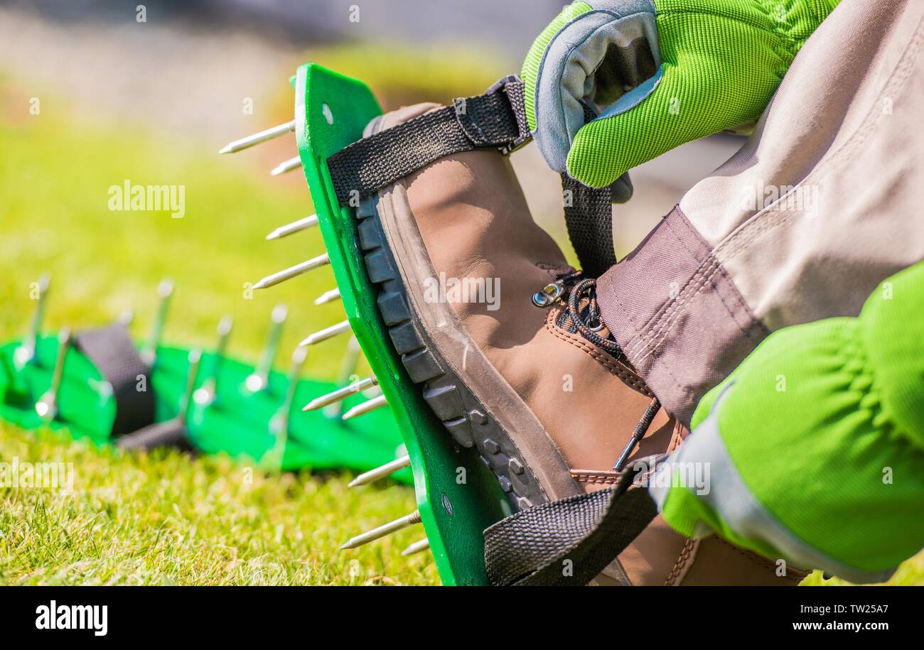 Mit plateausohle Belüfter Schuhe. Männer seinen Rasen Umreifungsband