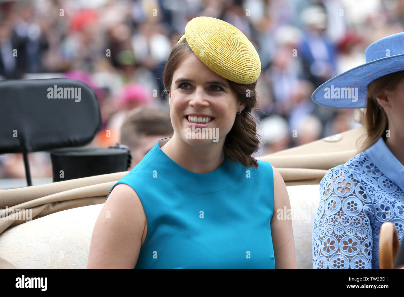 Prinzessin Eugenie von York kommt für den ersten Tag des Royal Ascot Hotel in Ascot Pferderennbahn in Berkshire, England. 18. JUNI 2019. Credit: Trevor Adams/Matrix/MediaPunch *** KEINE UK *** REF: MTX 192207 Stockfoto