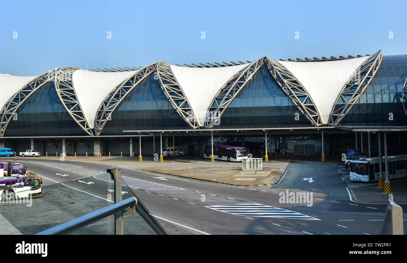 Bangkok Thailand Dec 25 18 Blick Auf Bangkok Suvarnabhumi Airport Bkk Der Flughafen Ist Einer Der Beiden Internationalen Flughafen Bangkok Servieren Stockfotografie Alamy