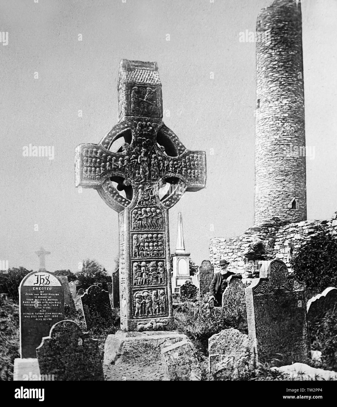 Monasterboice Kreuz und runder Turm, County Louth, Irland Stockfoto
