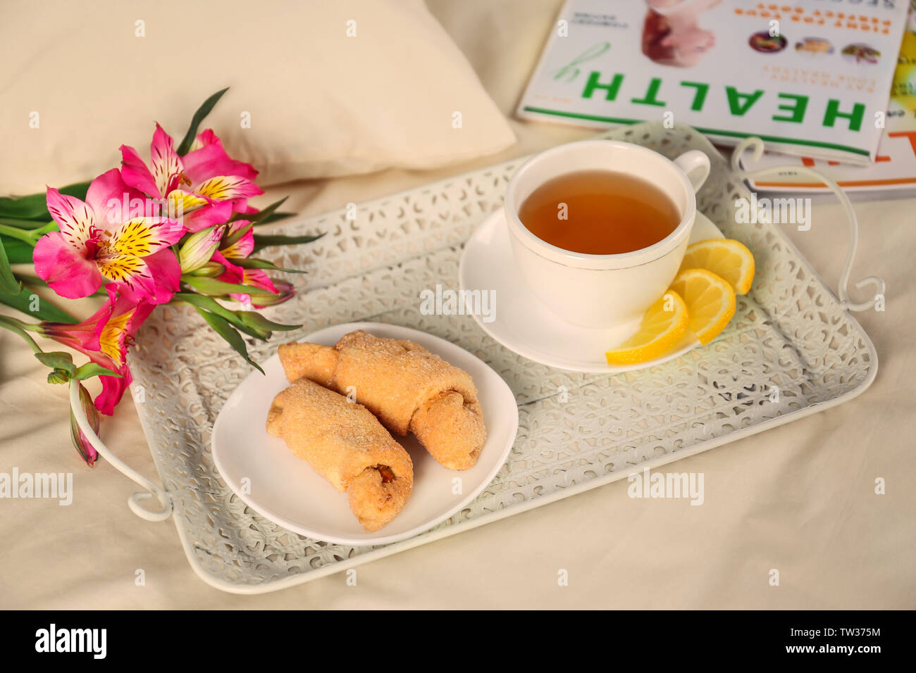 Frühstück im Bett Stockfoto