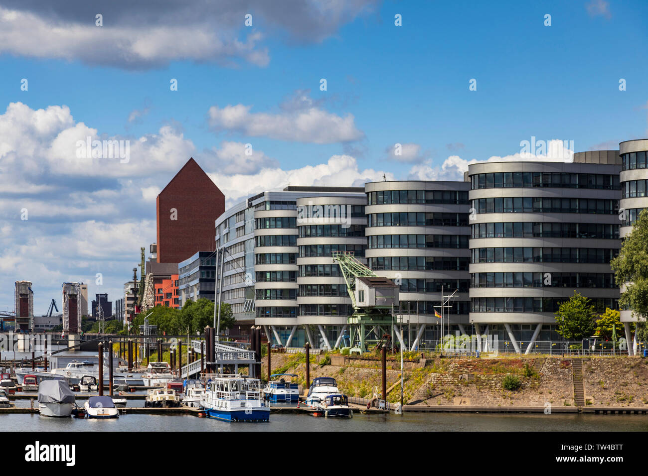 Innenhafen Hafen mit dem NRW-Archiv im Landesarchiv Nordrhein-Westfalen, Duisburg, Ruhrgebiet, Nordrhein-Westfalen, Deutschland Stockfoto