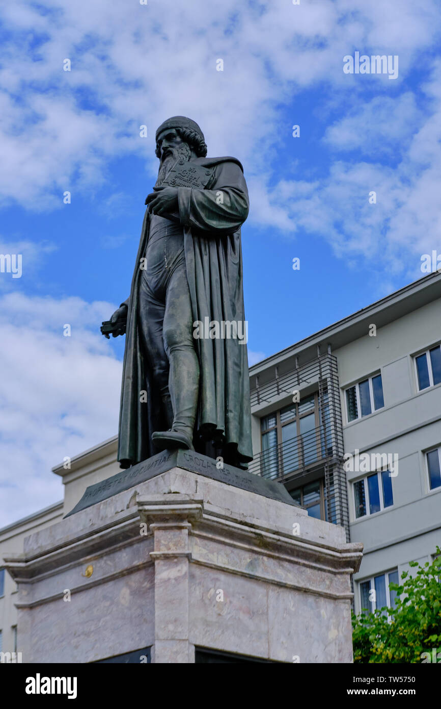 Mainz, Deutschland - 16. Juni 2019: Gutenberg statue Denkmal in Mainz, Deutschland Stockfoto