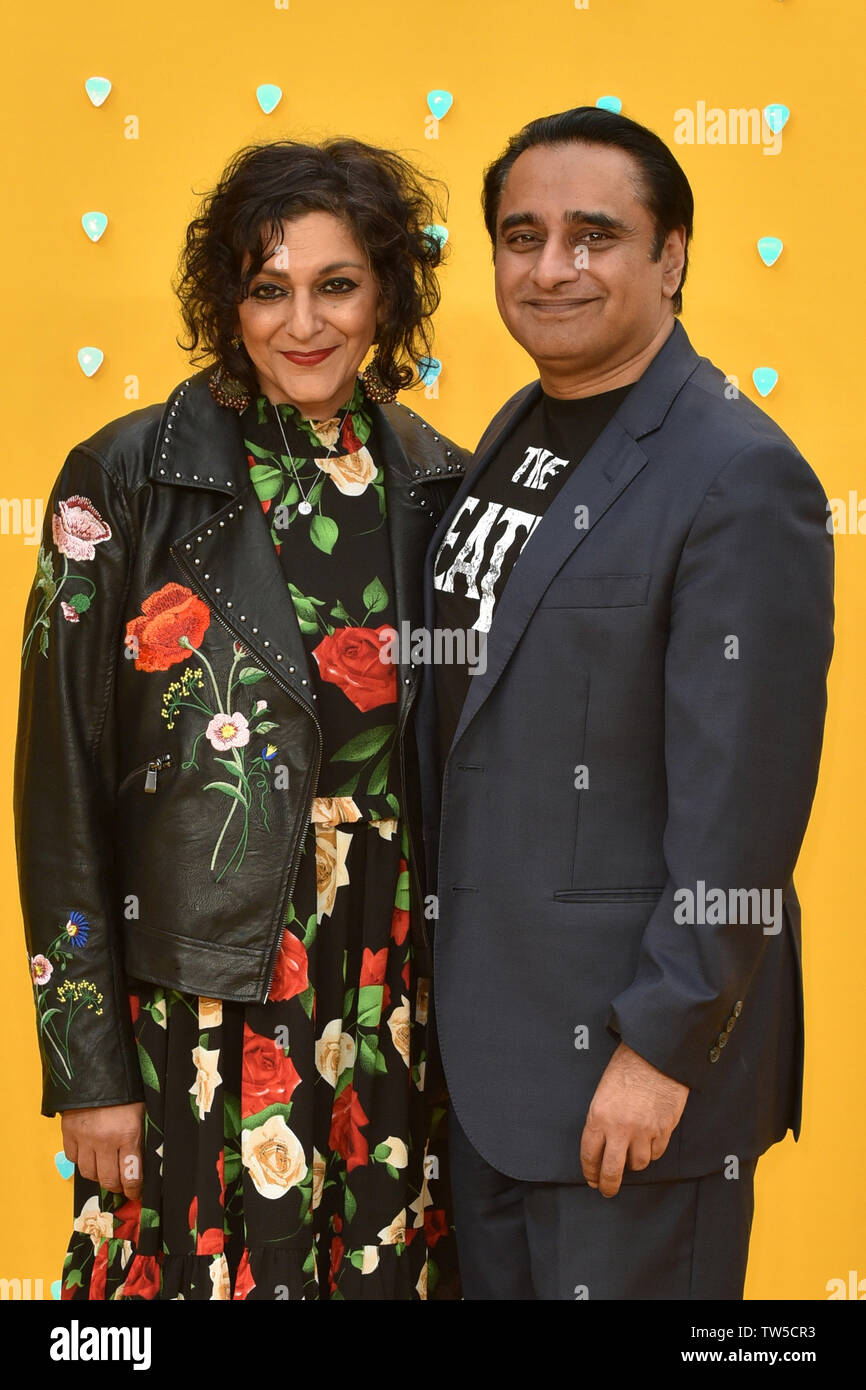 Meera Syal und Sanjeev Bhaskar nehmen an der UK Premiere von 'Gestern' im Odeon Luxe in Leicester Square, London, England. Stockfoto