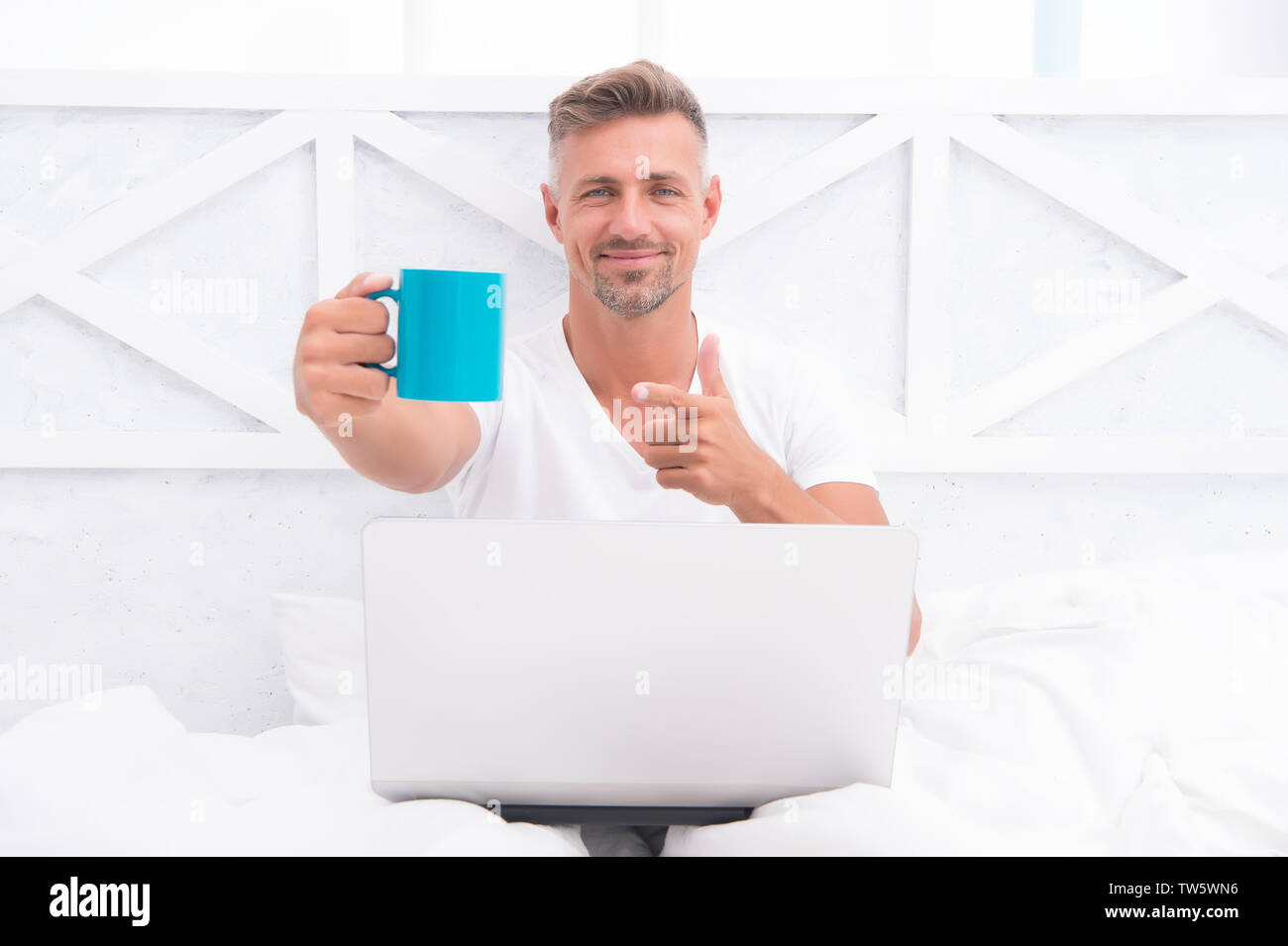 Schon Bei Der Arbeit Digitales Marketing Remote Access Hipster