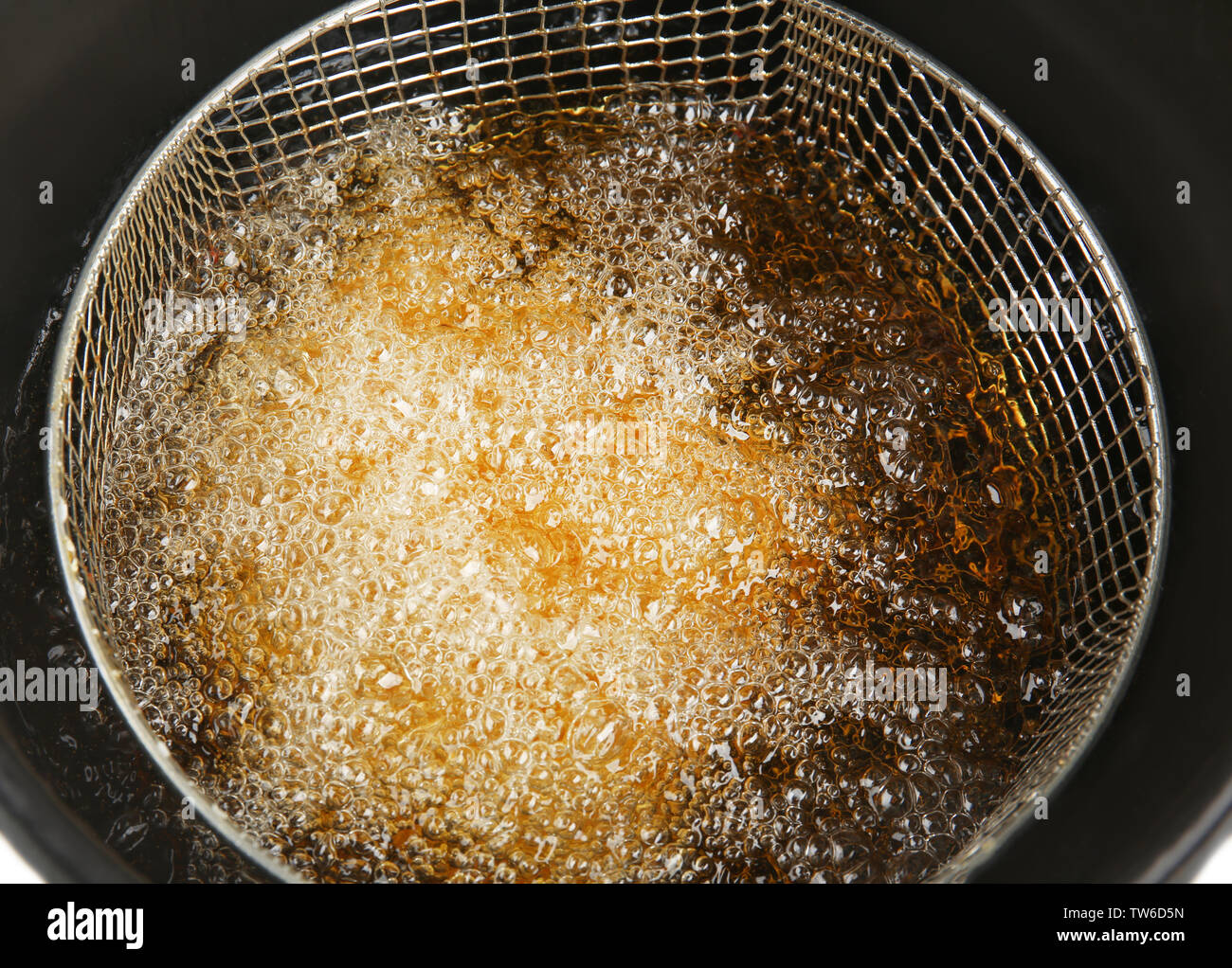 Fritteuse mit kochendem Öl, Nahaufnahme Stockfoto