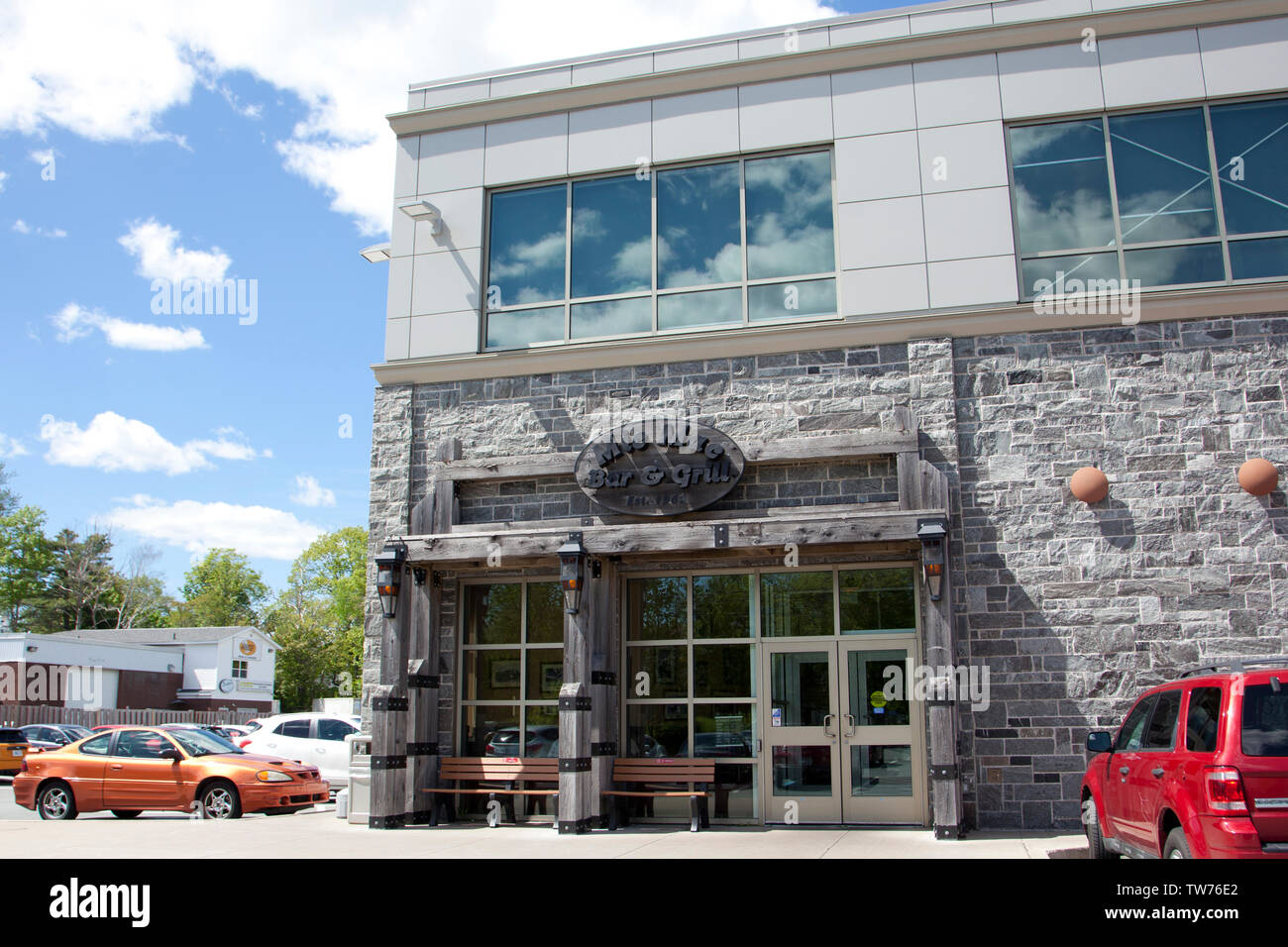 Dartmouth, Nova Scotia, Kanada - 15. Juni 2019: Mic Mac Tavern Bar und Grill Stockfoto