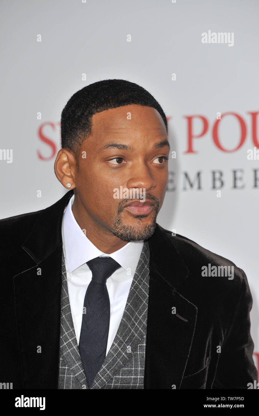 LOS ANGELES, Ca. Dezember 16, 2008: Will Smith am Los Angeles Premiere seines neuen Films 7 Pfund bei Mann Dorf Theater, Westwood. © 2008 Paul Smith/Featureflash Stockfoto
