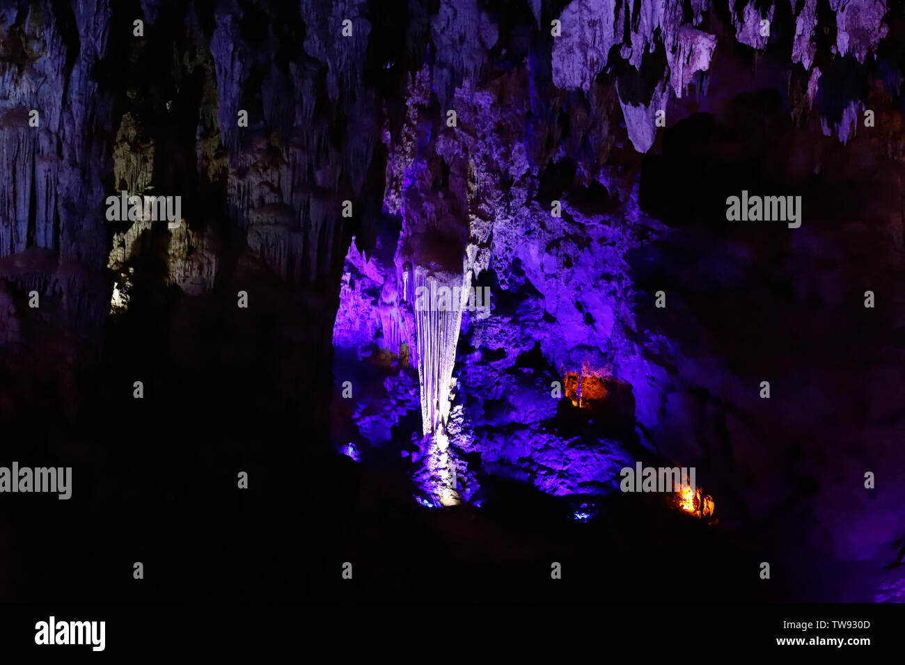 Jianshui schlucken Höhle in der Provinz Yunnan, China. Yunnan, China - November, 2018 Stockfoto
