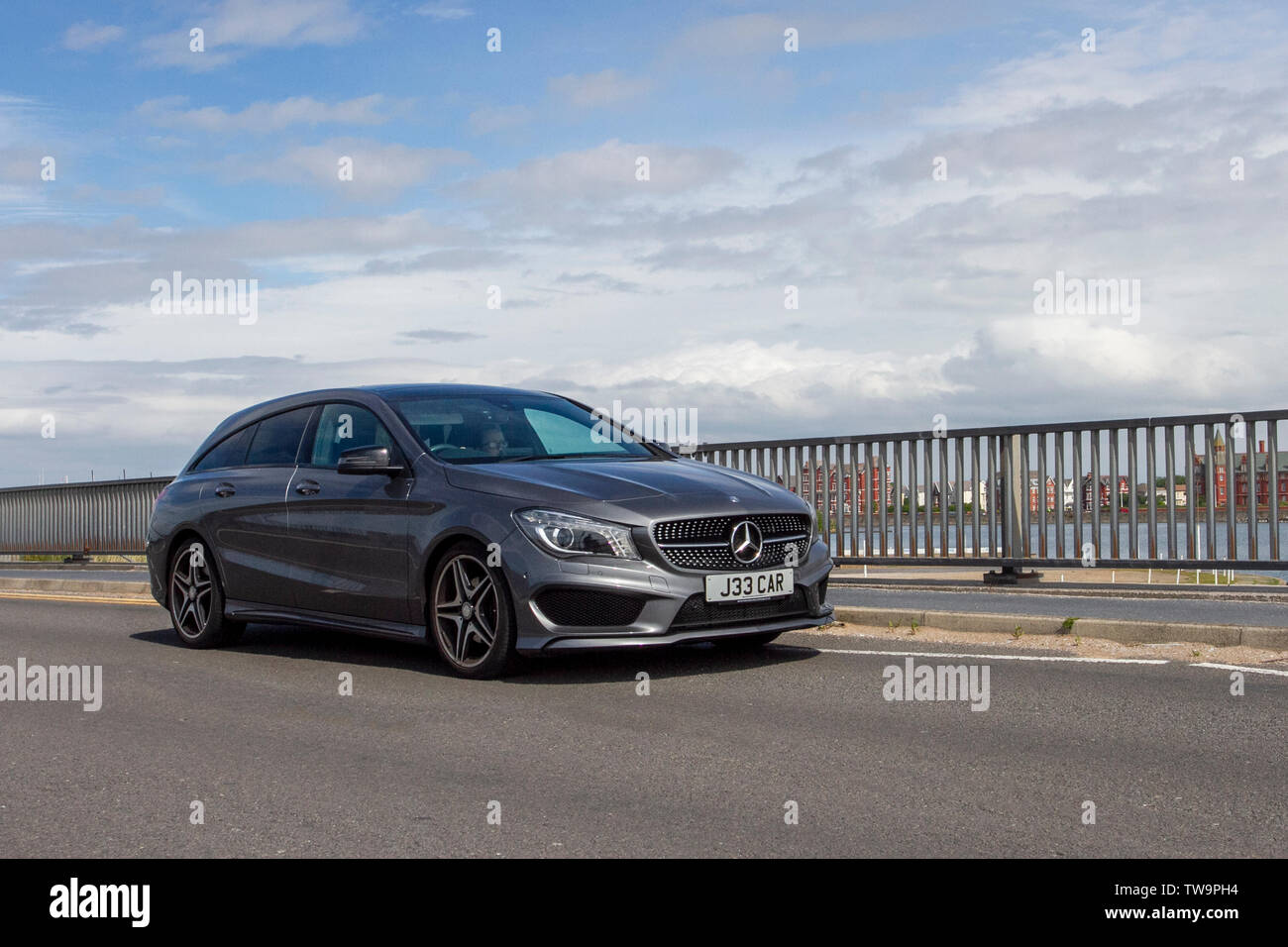 Mercedes Benz Cla Stockfotos Und Bilder Kaufen Alamy