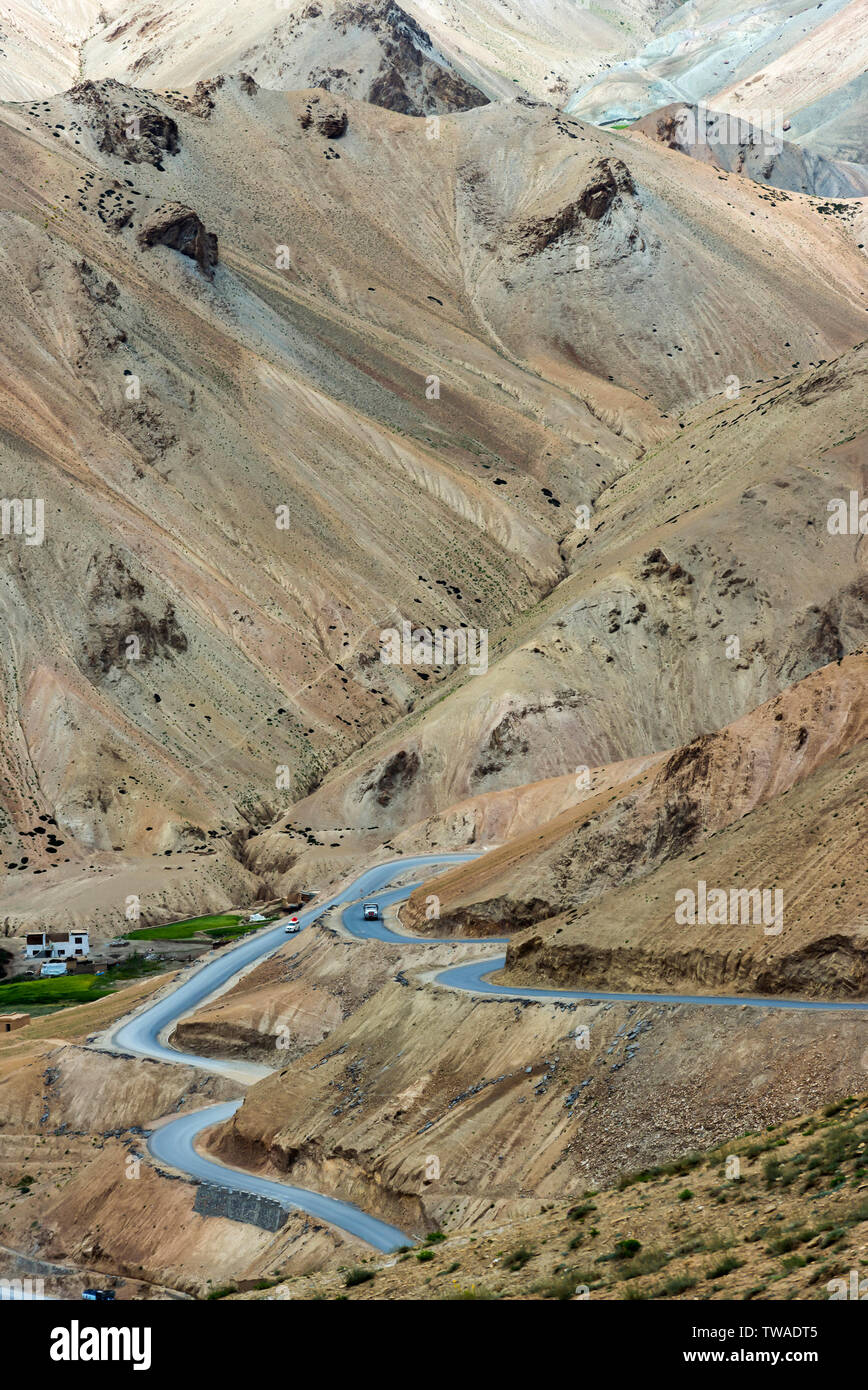 Srinagar Leh kurvenreiche Straße, Ladakh, Indien. Stockfoto