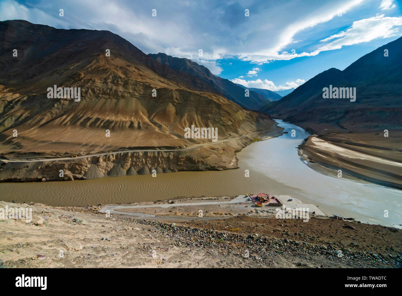 Sangam Indus und Zusammenfluss Zanskar, Ladakh, Indien. Stockfoto