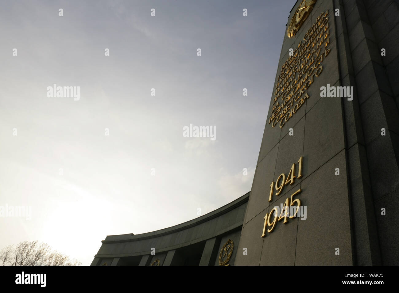 Tote soldaten 1941 1945 2 weltkrieg -Fotos und -Bildmaterial in hoher ...
