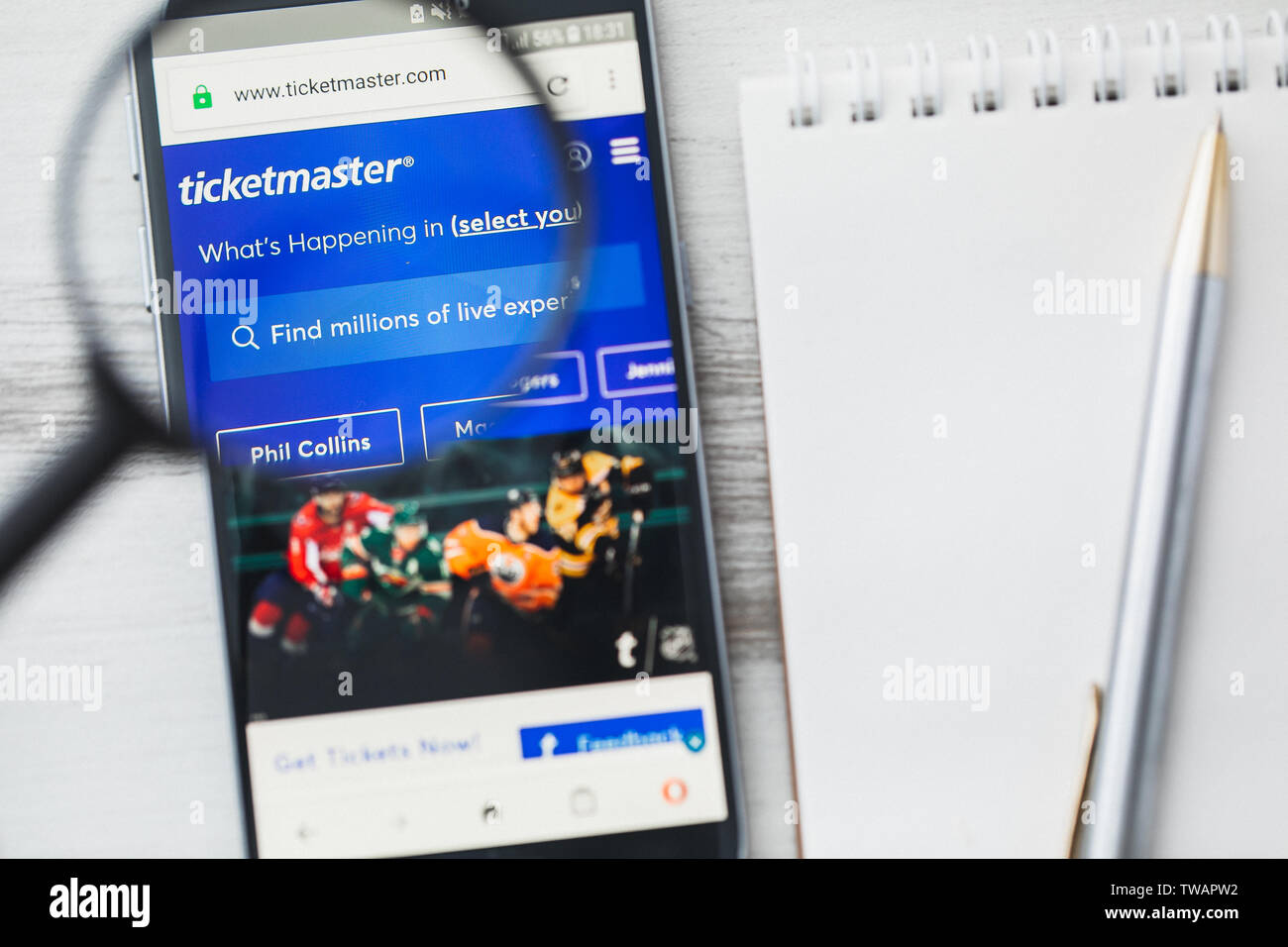 Los Angeles, Kalifornien, USA - 9. Juni 2019: Ticketmaster Entertainment Offizielle Website Homepage unter Lupe. Konzept Ticketmaster.com logo Stockfoto
