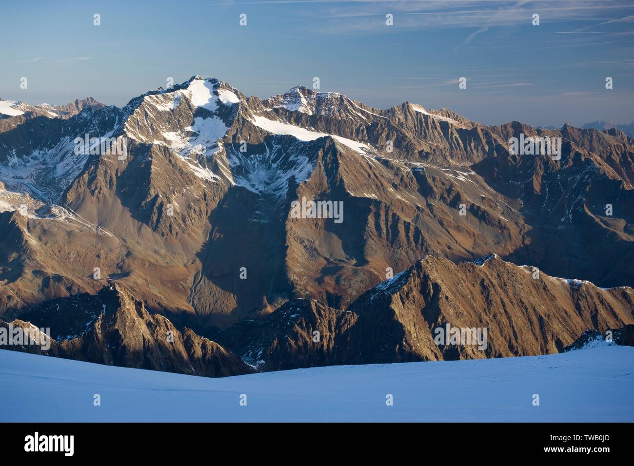 Österreich, Tirol, Stubaier Alpen, Ruderhofspitze, Blick aus dem Süden. Stockfoto
