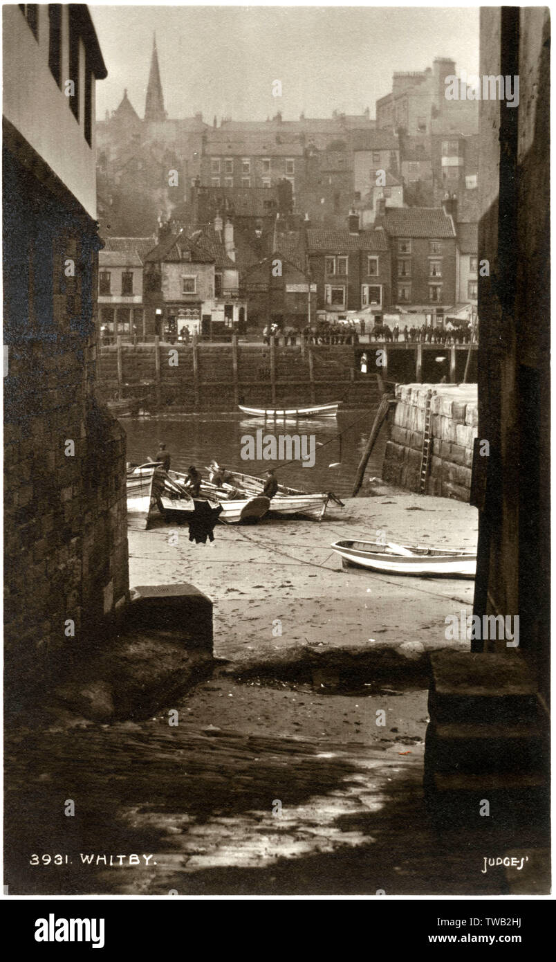 Whitby - Hafen und Stadt Stockfoto