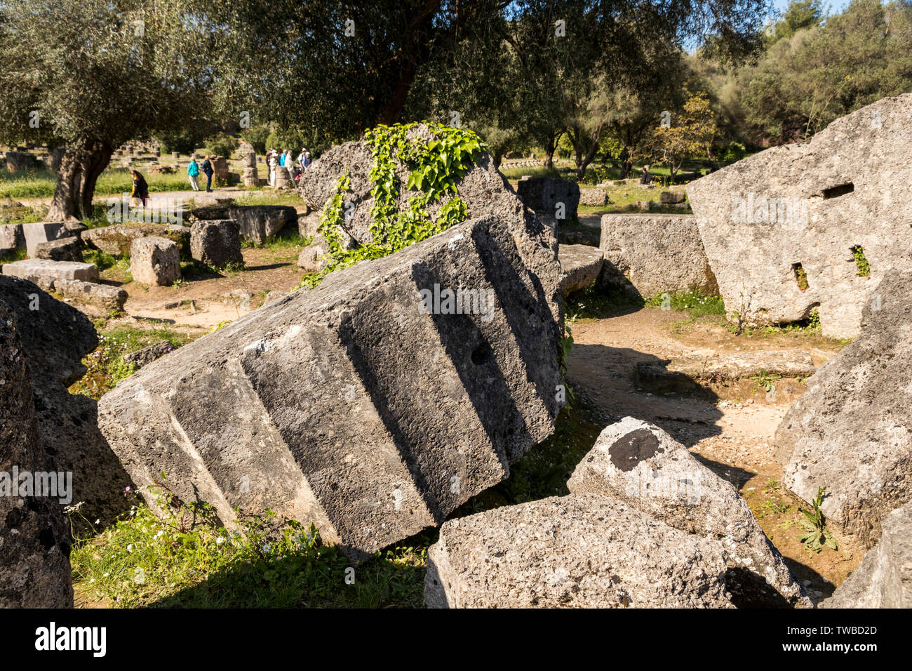 Olympia, Griechenland. Der Tempel des Olympischen Zeus, eine antike griechische Tempel, der dem Gott Zeus, Modell der dorischen Ordnung gewidmet Stockfoto