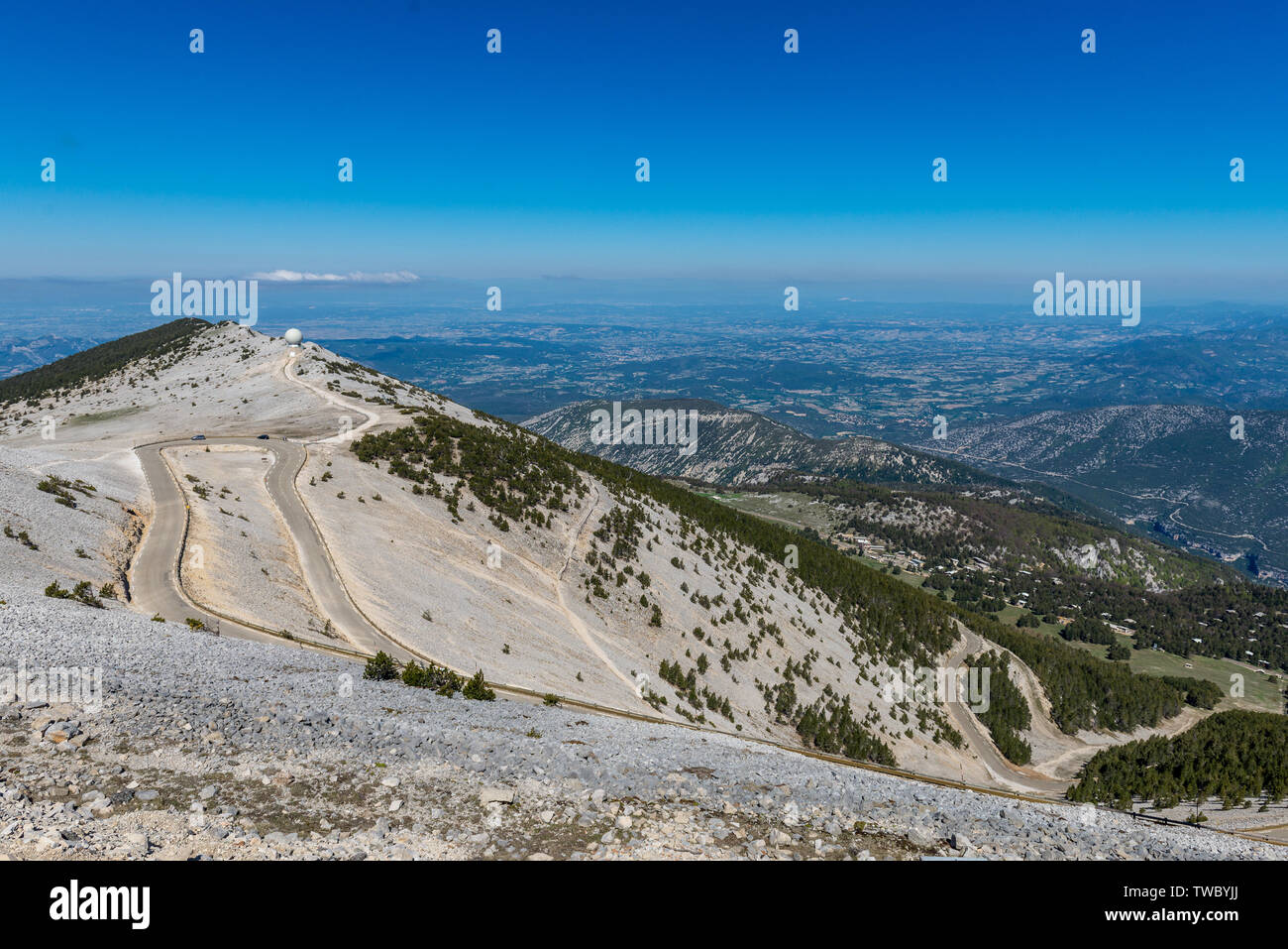 Panoramablick vom Gipfel des Mont Ventoux, der Riese der Provence" Stockfoto