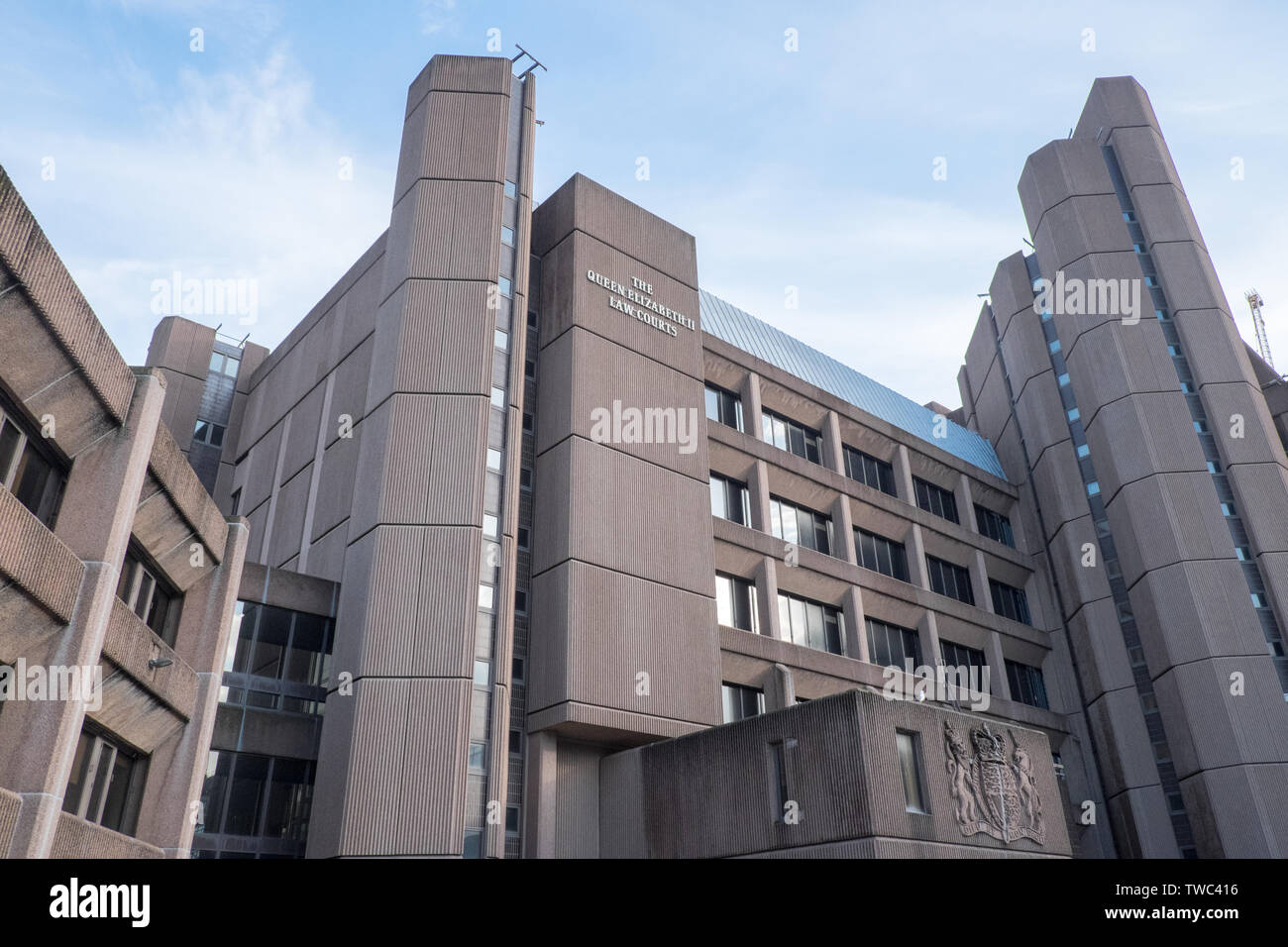 Queen Elizabeth, II, Gesetz, der Gerichte, der Crown Court, Krone, Gerichte, Derby Square, Liverpool, Merseyside, Norden, Norden, Stadt, England, Englisch, GB, Großbritannien, England, Großbritannien, Stockfoto