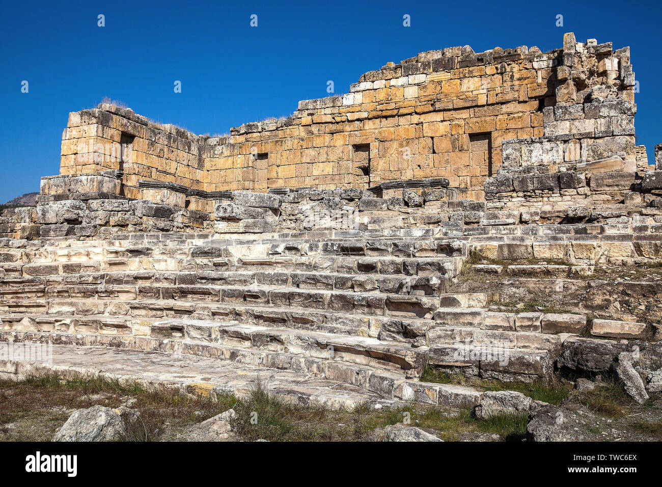 Türkei, Brunnen Ruinen der antiken Stadt Hierapolis in Denizli Stadt. Stockfoto