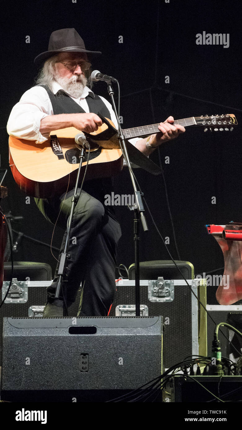 John otway und Willy Barrett, live auf der Bühne am Gate Southwell Festival, 2019 Stockfoto