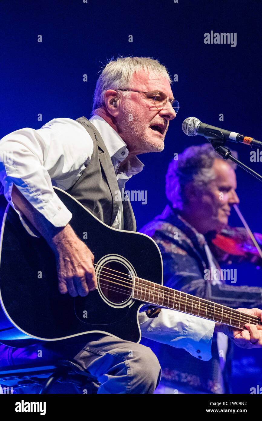 Steve Harley und Cockney Rebel auf der Bühne im Tor in Southwell Festival, 2019 Stockfoto