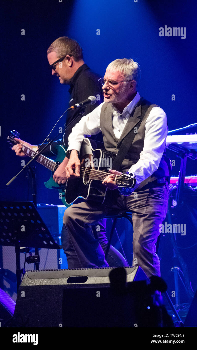 Steve Harley und Cockney Rebel auf der Bühne im Tor in Southwell Festival, 2019 Stockfoto