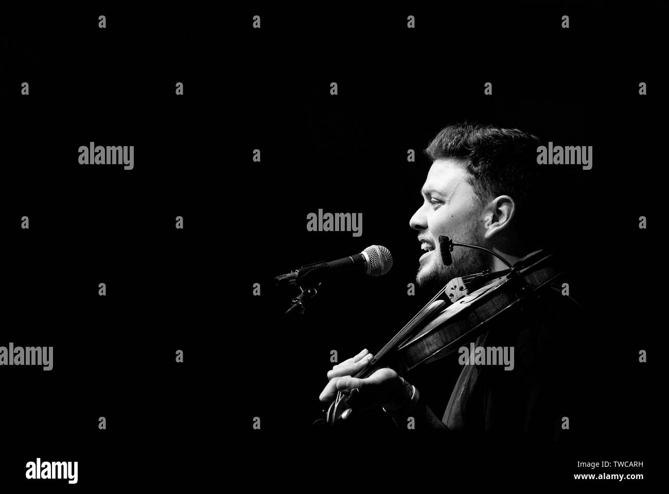 Greg Russell und Ciaran Algar, live auf der Bühne am Gate Southwell Festival, 2019 Stockfoto