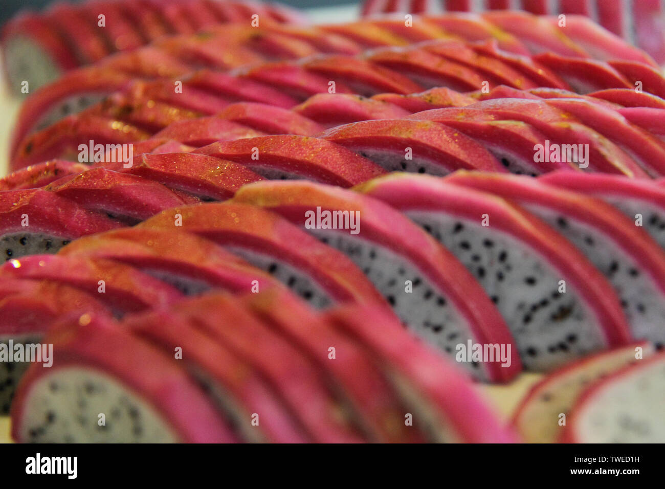 Nahaufnahme der roten Pitahaya-Scheiben Stockfoto