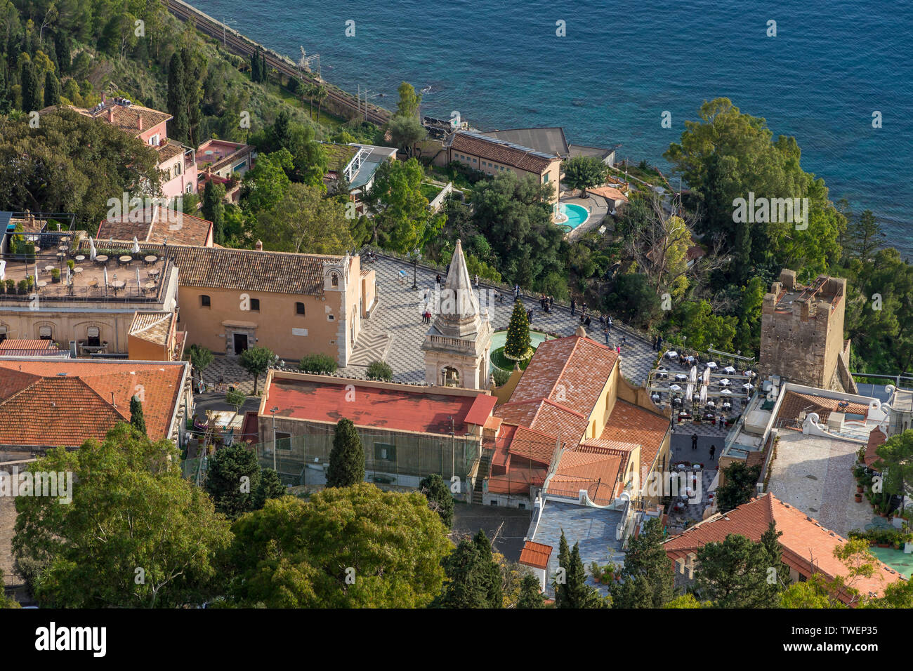 Blick auf das Stadtzentrum von Taormina, Sizilien, Italien, Europa Stockfoto