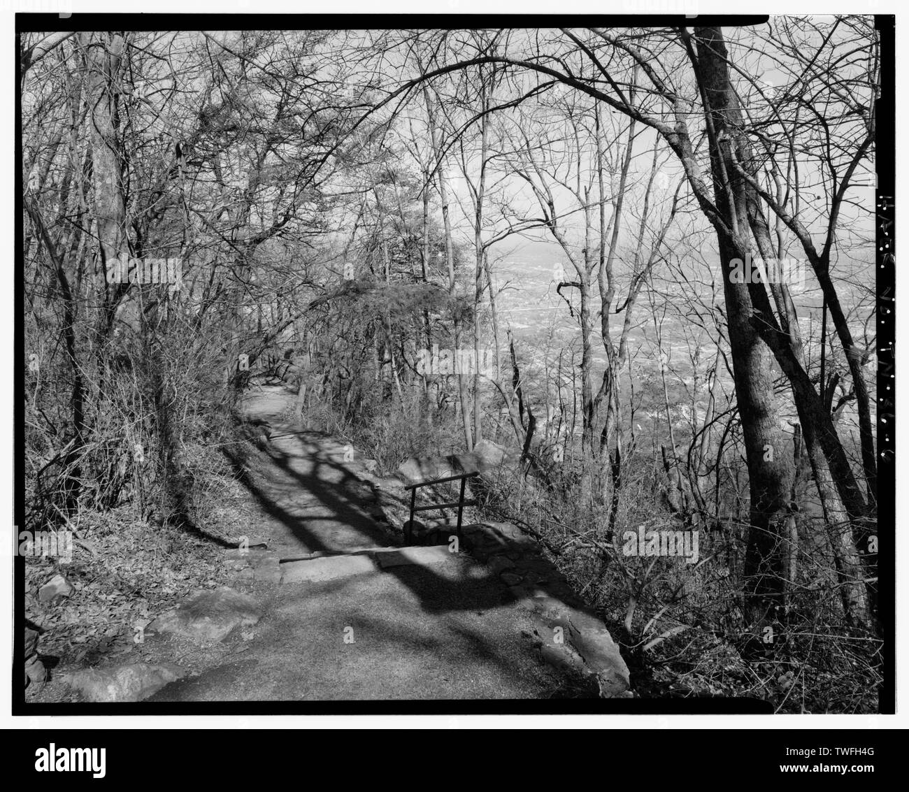POINT PARK TRAIL OCHS MUSEUM. Blick NE. - Chattanooga National Military Park Tour Straßen, Chattanooga, Hamilton County, TN; US-Krieg; National Park Service; Davis, Tim, Historiker; Brooks, Peter, Feld team Projektleiter; Croteau, Todd, Projektleiter; Junge, Kelly, Sender Stockfoto