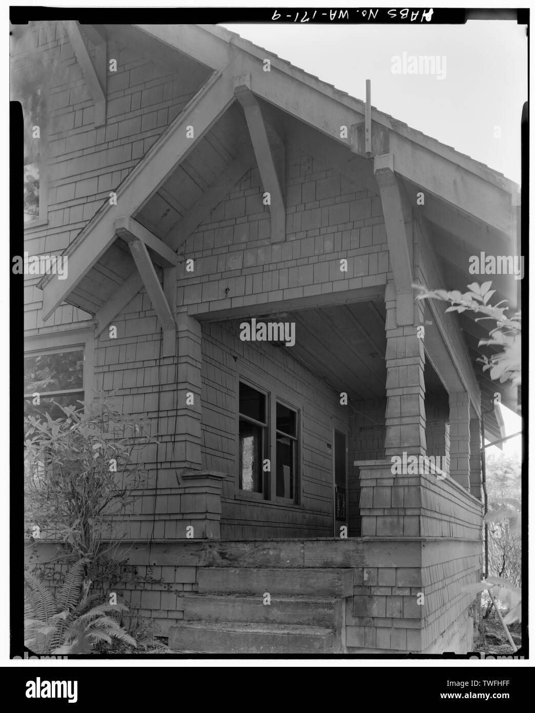 Veranda DETAIL - quinault's Ranger Residence, Quinault Erholungsgebiet, Quinault, Grays Harbor County, WA; Fromme, R L Stockfoto