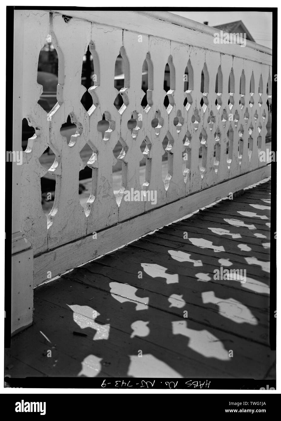 Veranda, Detail der Balustrade - Chalfonte Hotel, Howard Street und Sewell Avenue, Cape May, Cape May County, New Jersey Stockfoto