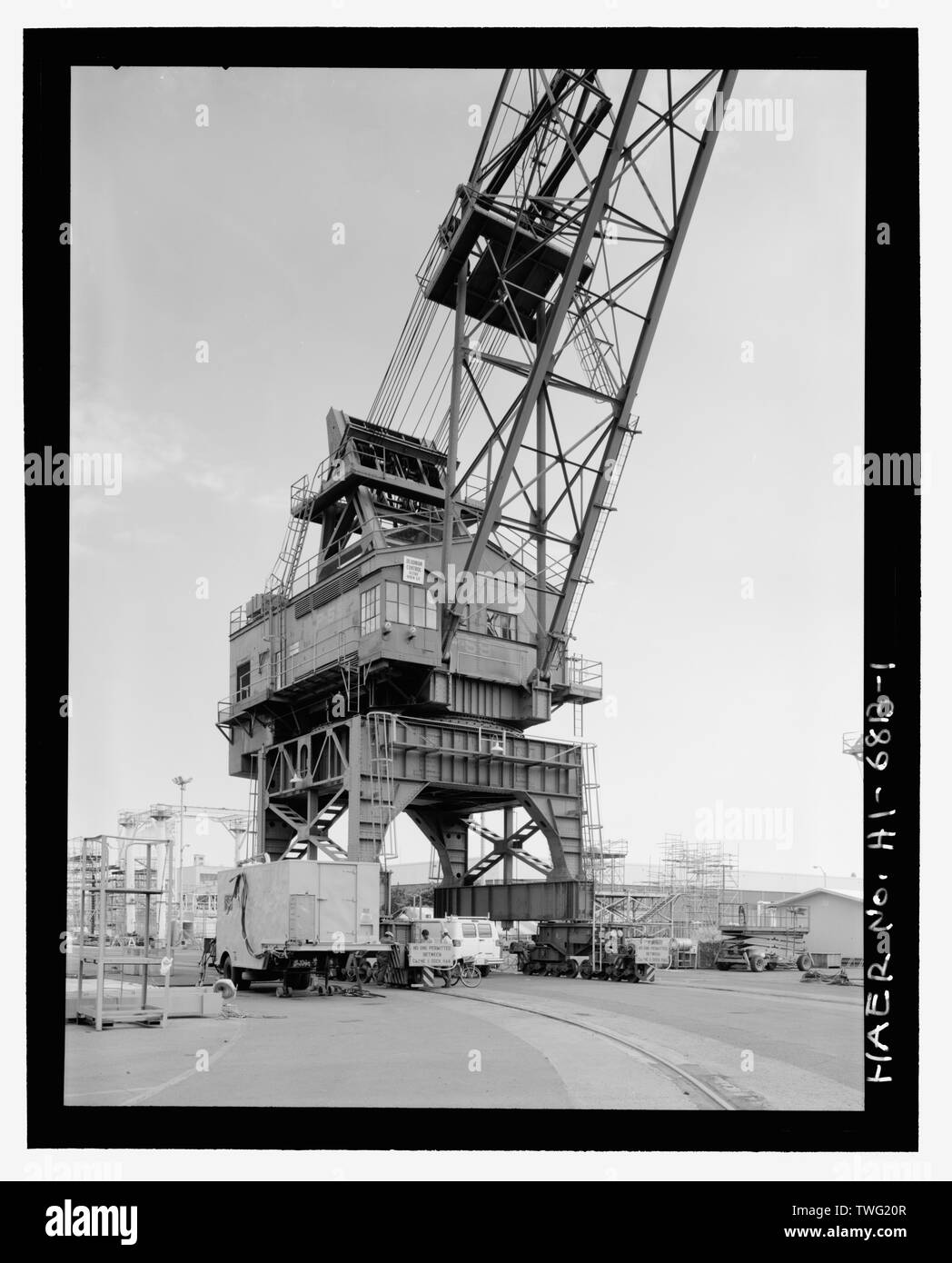 Portalkran P-59-frontalen schräg-US Naval Base, Pearl Harbor, äußeren Krane, 50-t Portalkran Typ, Waterfront Kranbahn System, Pearl City, Honolulu County, HI Stockfoto