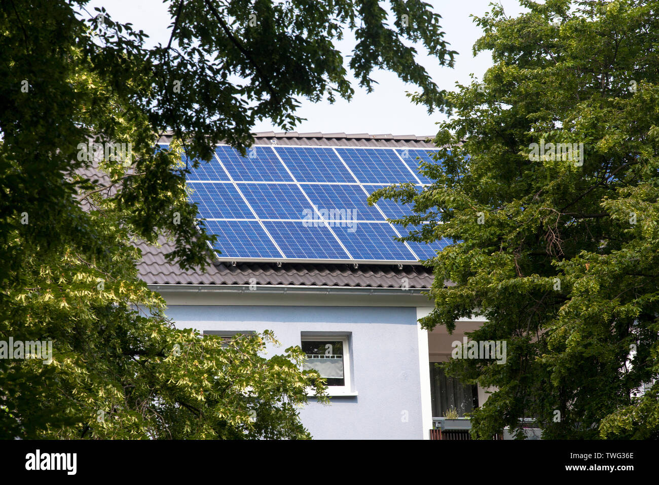 Der Stegerwald Wohnsiedlung im Stadtteil Mülheim, Klima-schutz, Dachterrasse Solaranlage, Köln, Deutschland sterben Stegerwal Stockfoto