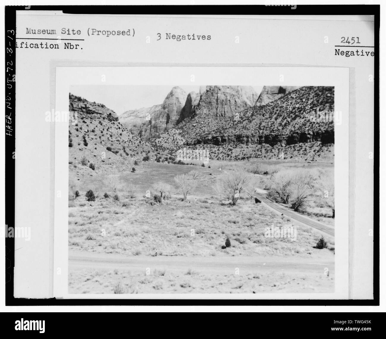 Vorgeschlagene Museum (Besucherzentrum) Seite über alte Brücke über den Oak Creek, nach Osten, 1956. Zion NP negativ. 2451. - Oak Creek administrative Zentrum, eine halbe Meile östlich von Zion-Mount Carmel Highway in Oak Creek, Springdale, Washington County, UT; Grogan, Brian C, Fotograf Stockfoto