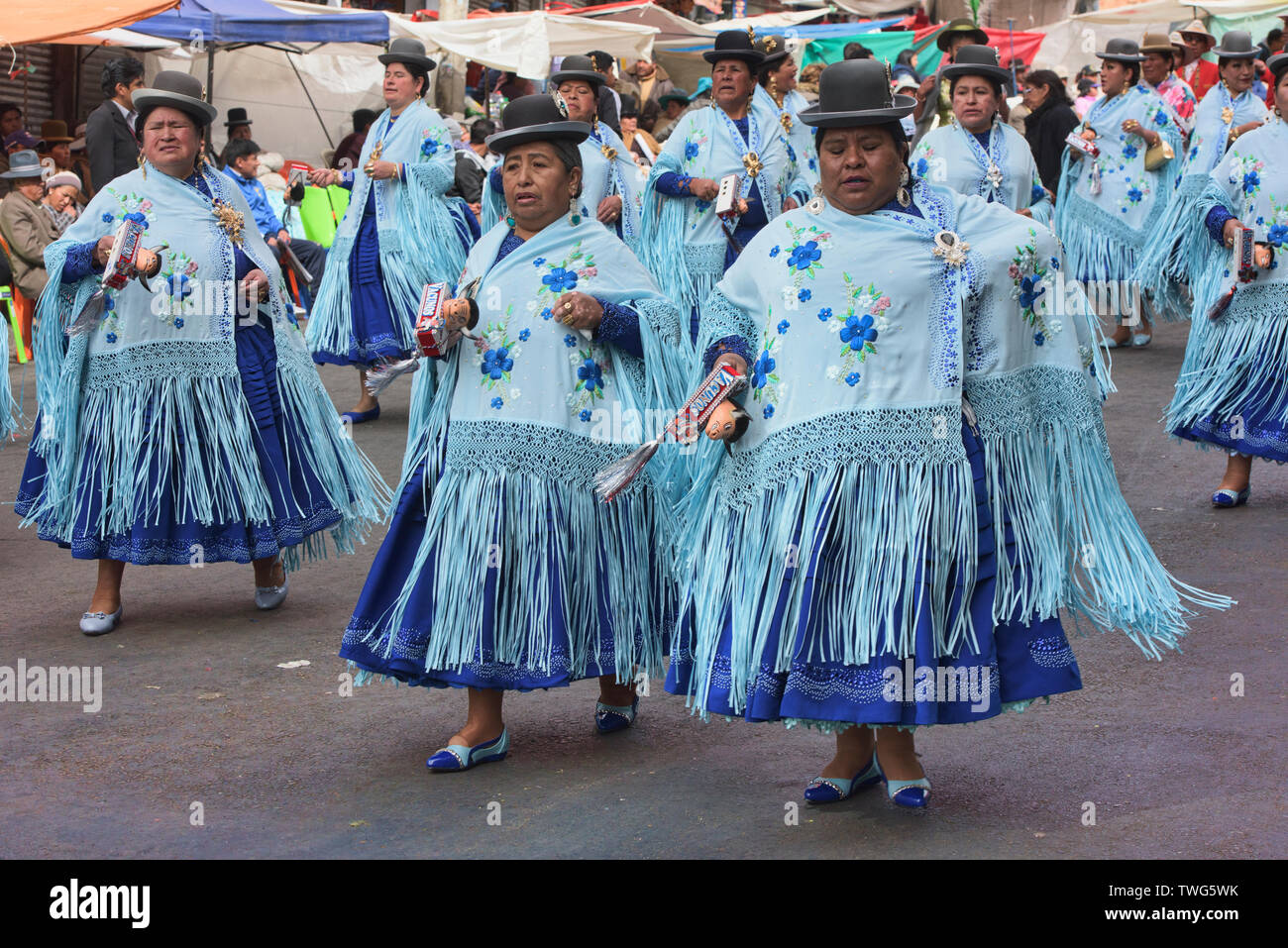 Cholitas im Gran Poder Festival, La Paz, Bolivien feiert Stockfoto