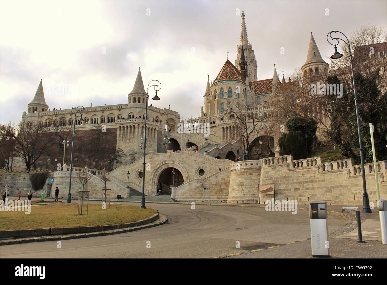 Die Fischerbastei und St. Matthias Kirche Sehenswürdigkeiten in der Castle Hill Bezirk von Budapest. Stockfoto