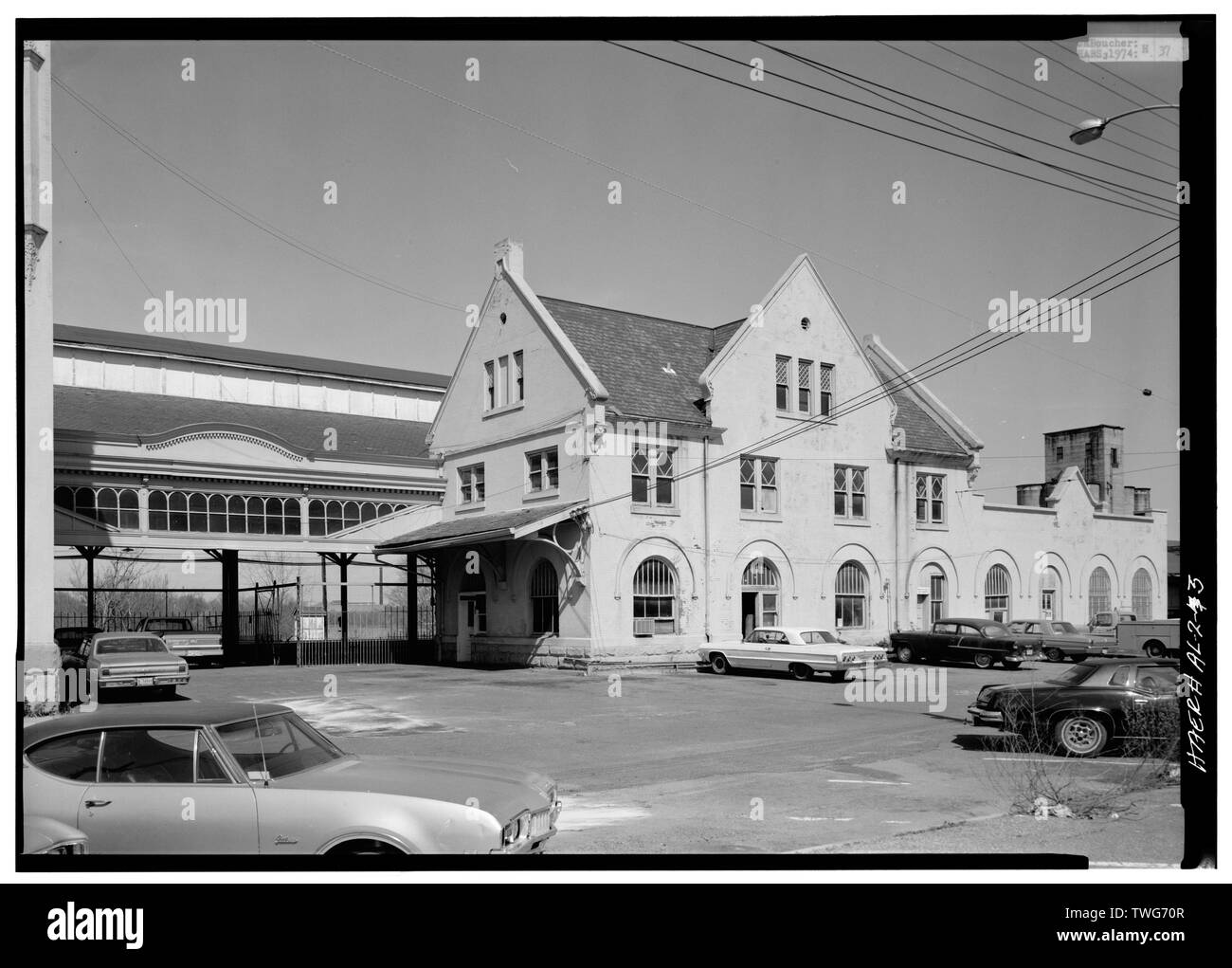 RAILWAY EXPRESS STATION, Südwesten und Südosten ERHÖHUNGEN - Union Station, Water Street, Montgomery, Montgomery County, AL Stockfoto