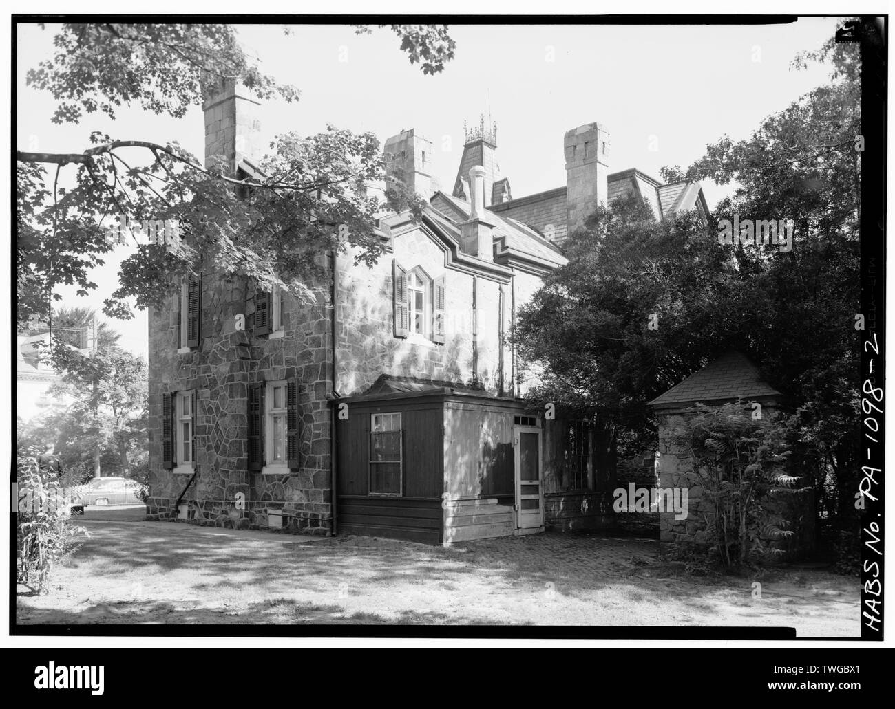 Hintere Höhe, Blickrichtung Nordost - Ebenezer Maxwell House, 200 West Tulpehocken Street, Philadelphia, Philadelphia County, PA Stockfoto