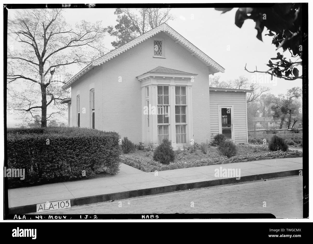 Historischer amerikanischer Gebäude Umfrage E. W. Russell, Fotograf, März 26, 1935, Rückseite der Gebäude. Für PAY MASTER BÜRO- UND ANDEREN ZWECKEN - Mount Vernon Arsenal, Zahlmeister, Old Saint Stephens Road (County Road 96), Mount Vernon, Mobile County, AL VERWENDET Stockfoto
