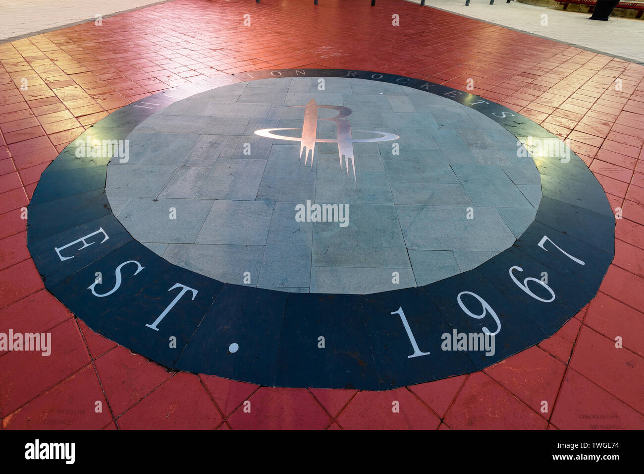 Die Houston Rockets Logo im Brick außerhalb des Toyota Center gelegt. Stockfoto