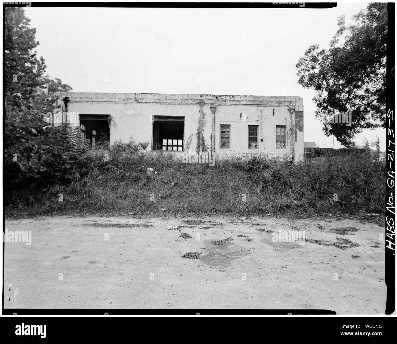 Hinten, Blick nach Süden - Jack Collins Texaco Station, 223 West Taylor Street, Griffin, Spalding County, GA Stockfoto