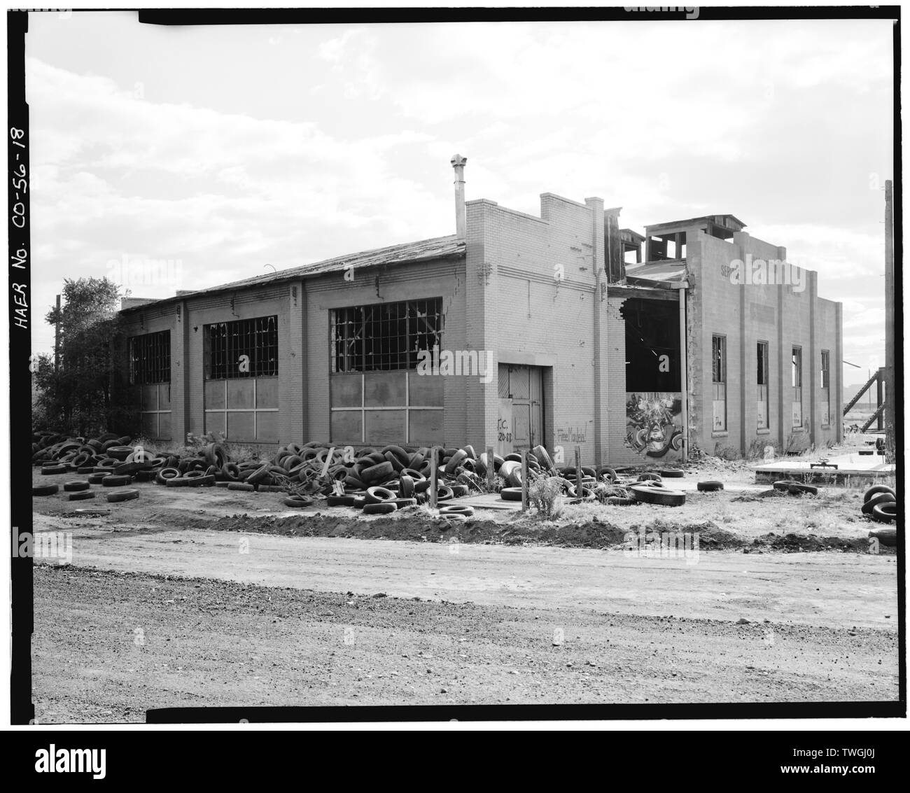Die verbleibenden fünf-STALL ABSCHNITT DER ROUNDHOUSE. Blick nach Südosten. - Colorado und Southern Railway Denver Roundhouse Komplex, die Siebte Straße, im Osten von South Platte River, Denver, Denver County, CO Stockfoto