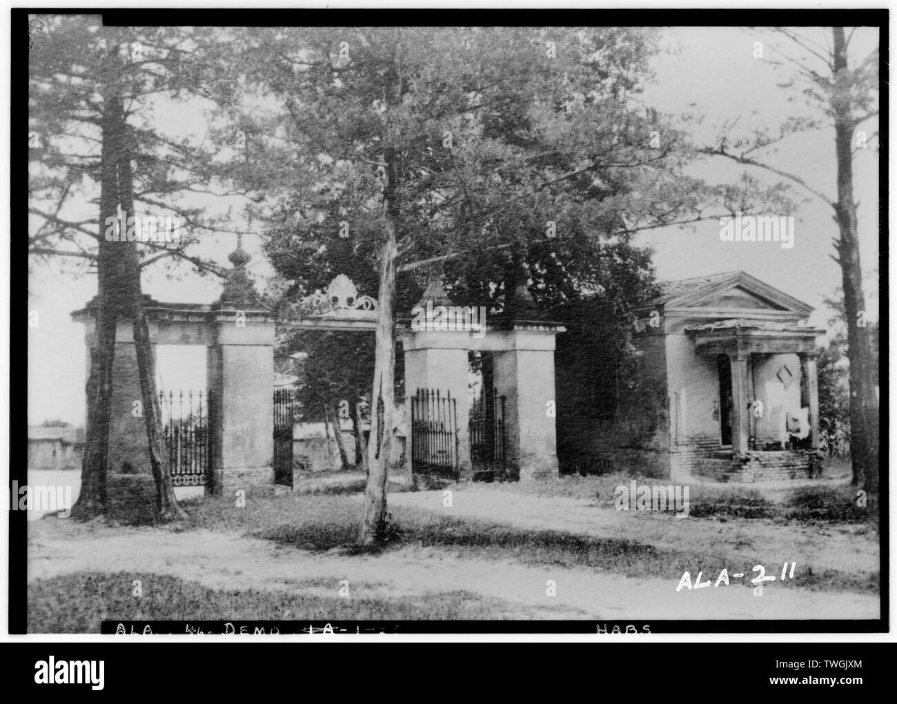 Reproduktion von alten EINGANGSTOR FOTO Alex Bush, Fotograf, 2. Januar 1935. (Foto von Herrn Henry Whitfield) - Gaineswood, 805 South Cedar Street, Demopolis, Marengo County, AL Stockfoto
