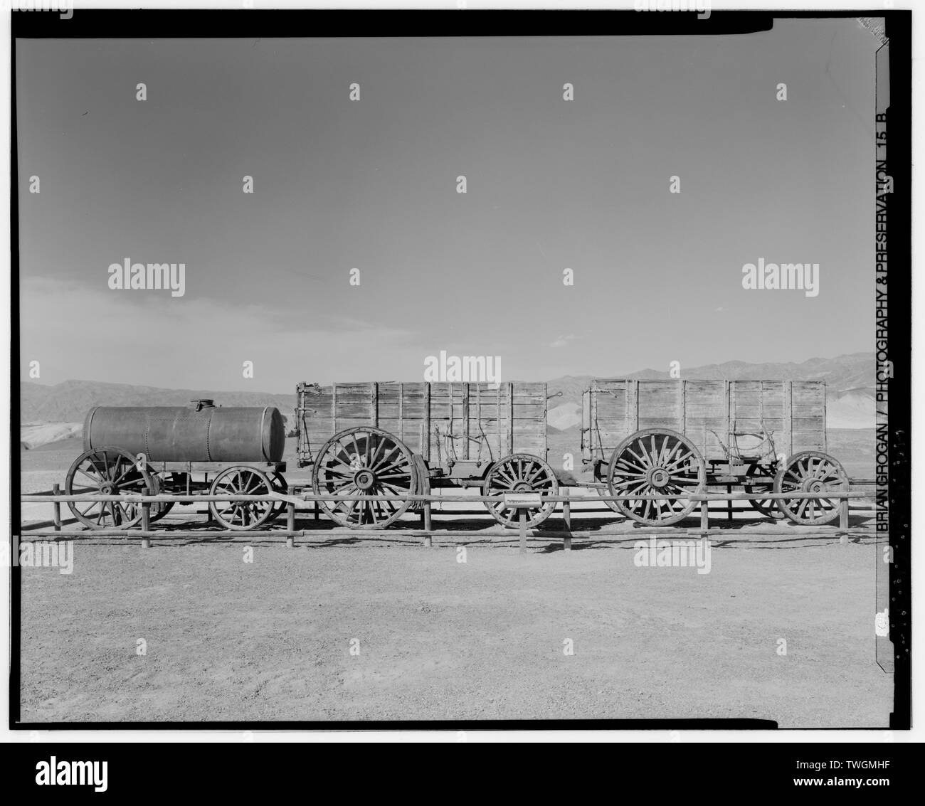 Rechte Seite der ERHÖHUNG VON BORAX WAGGON AM BAHNHOF BORAX FUNKTIONIERT. Suche N. - 20 Mule Team Borax Wagen, Death Valley Junction, Inyo County, CA Stockfoto