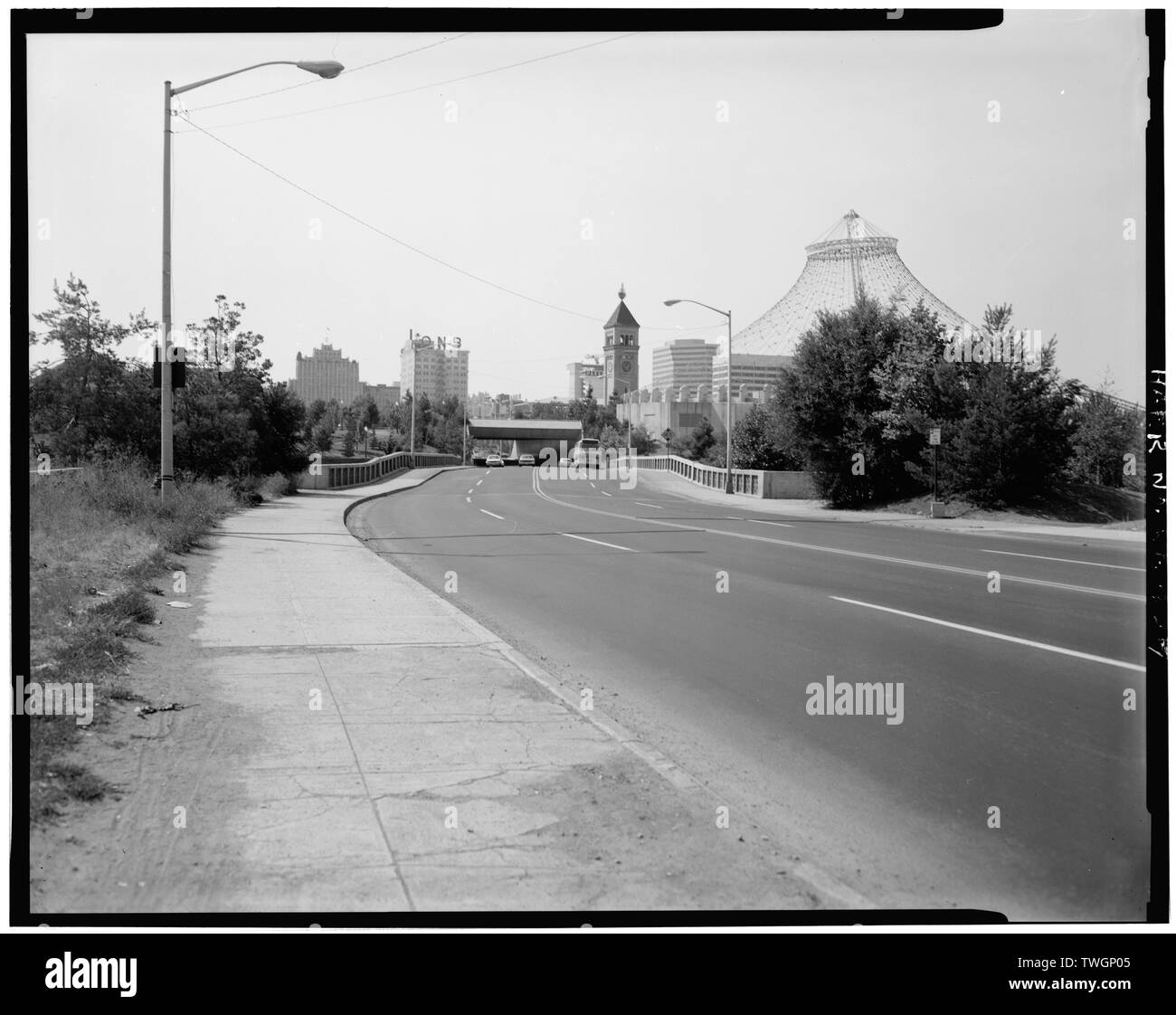 Fahrbahn, Blick nach Süden - Washington Street Bridge, Spanning Spokane River an der Washington Street, Spokane, Spokane County, WA; Strauss, J B; Mcintyre, Charles; Shaw, Bruce, Fotograf; Soderberg, Lisa, Historiker Stockfoto