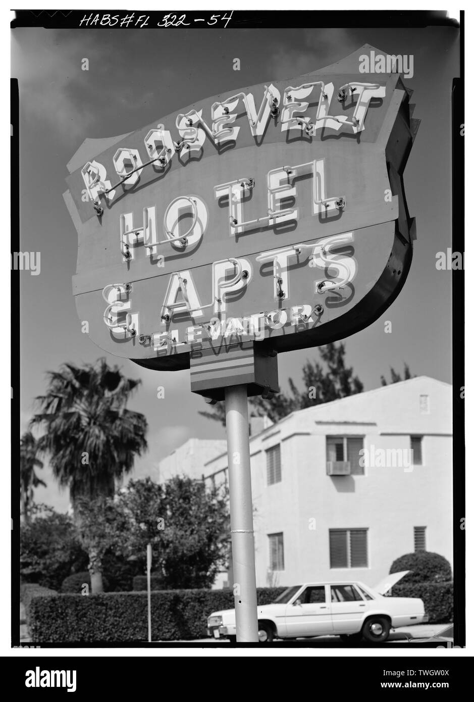 ROOSEVELT HOTEL UND APARTMENTS, 1255 PENNSYLVANIA AVENUE LEUCHTREKLAME - Miami Beach Art Deco Historic District, Miami Dade County, FL Stockfoto