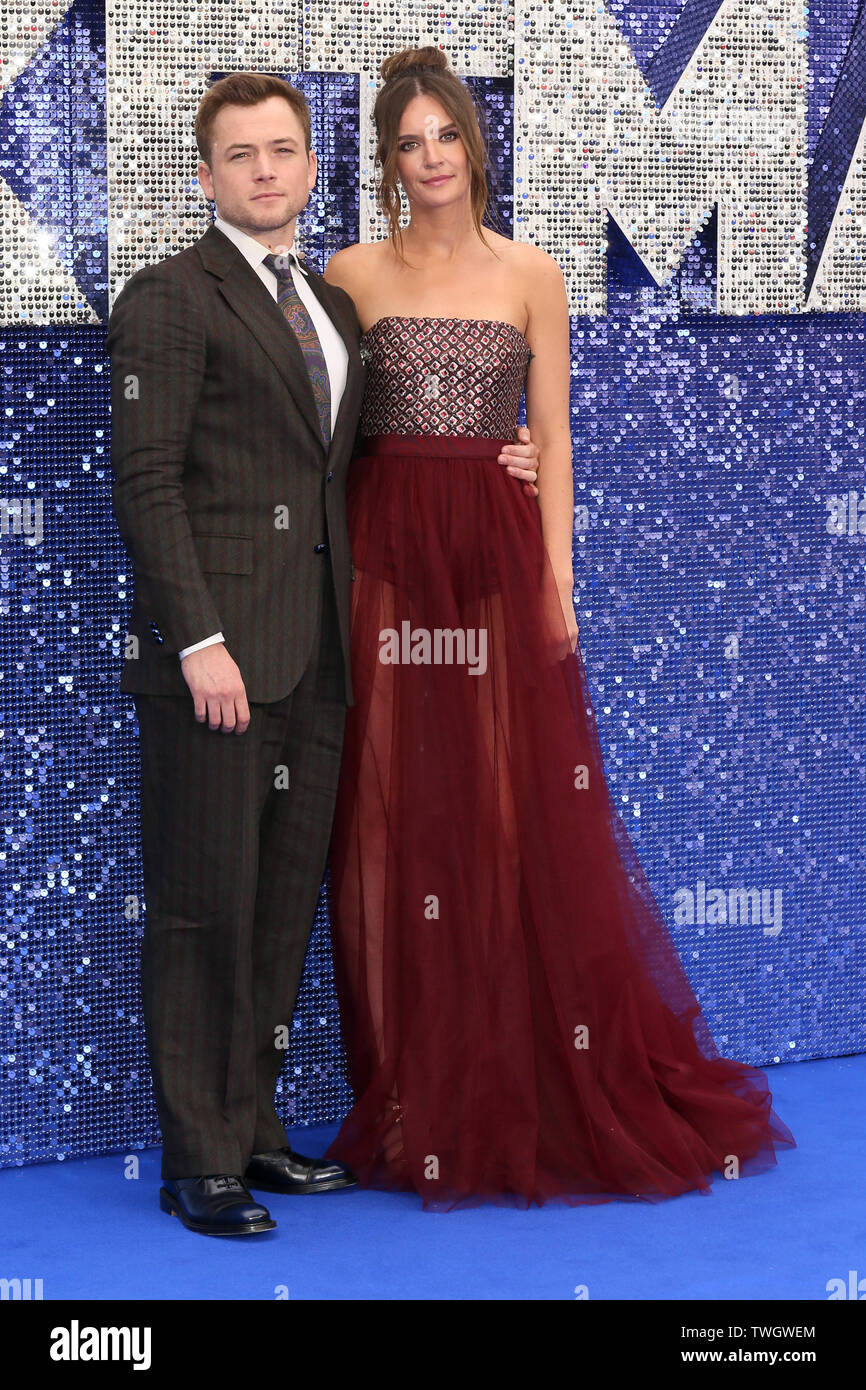 Die UK-Premiere von "Rocketman" im Odeon Luxe - Ankunft mit: Taron Egerton, Emily Thomas Wo: London, Großbritannien Wann: 20. Mai 2019 Credit: Mario Mitsis/WENN.com Stockfoto